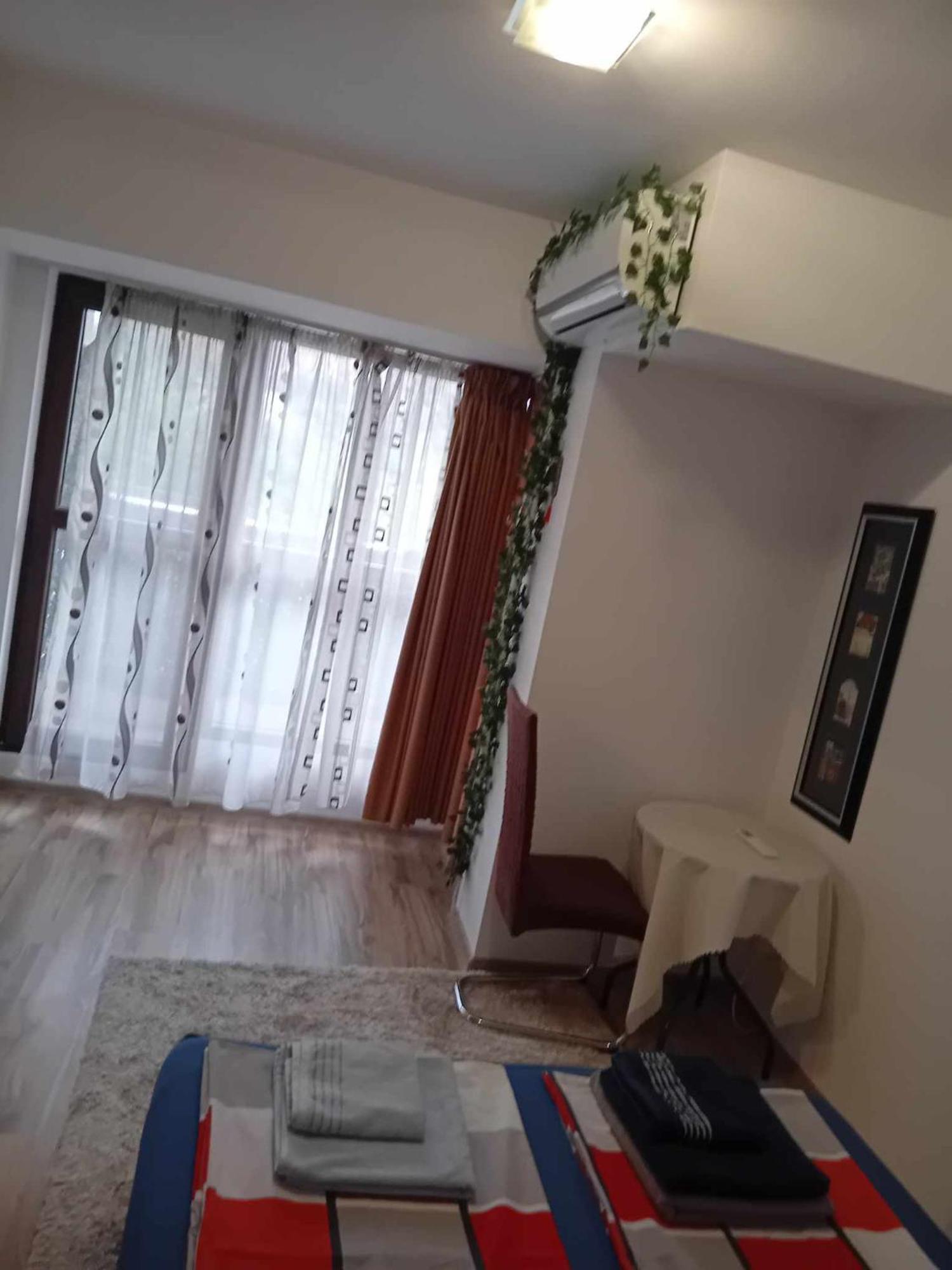 Park View Apartment Plovdiv With Parking Buitenkant foto